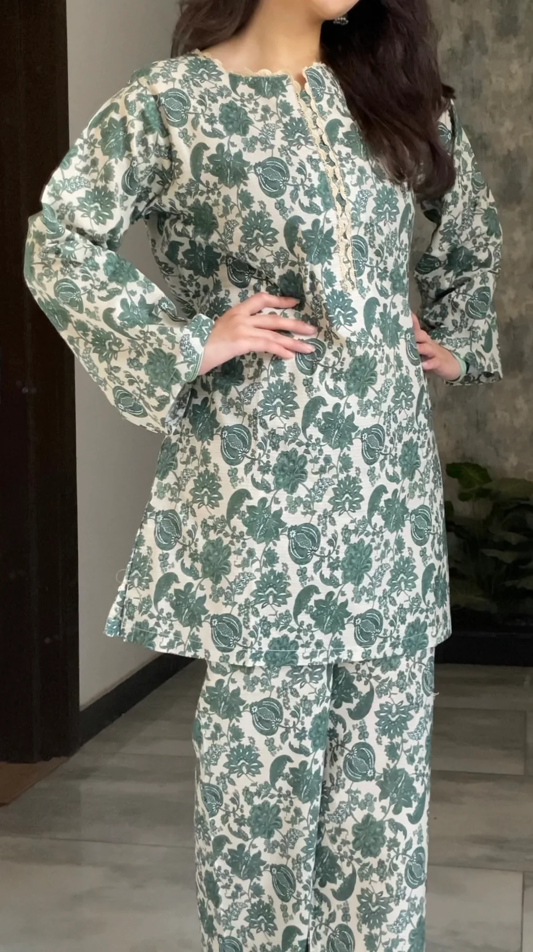 Green Printed 2 Piece - Image 4