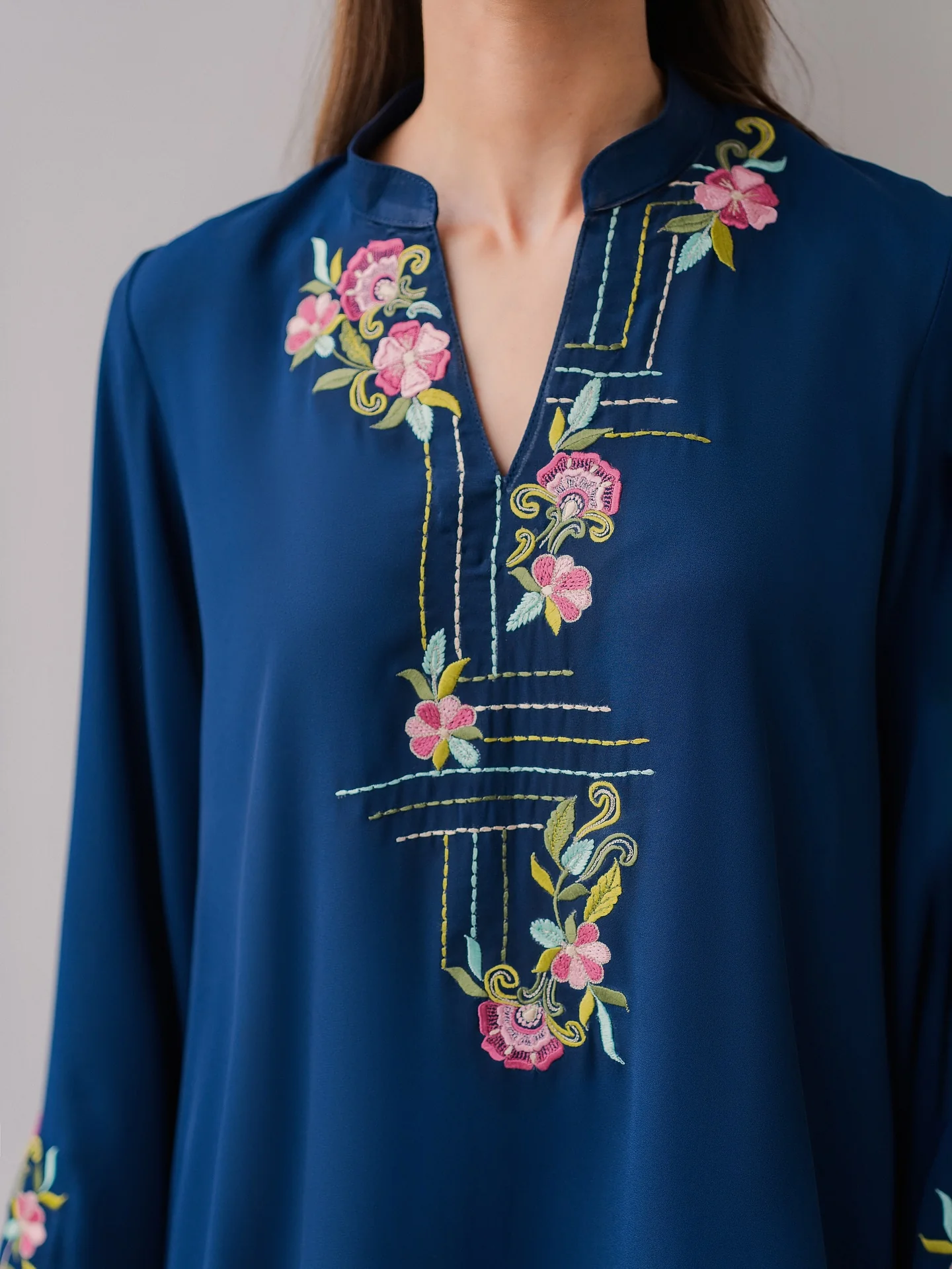 Safira 2 Piece - Image 4