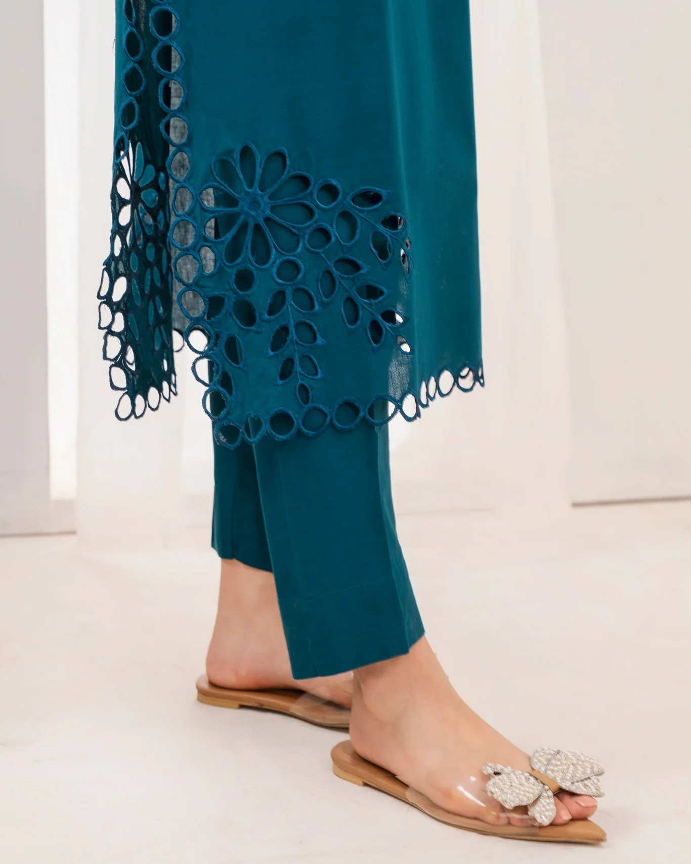 Luster 2 Piece - Image 8