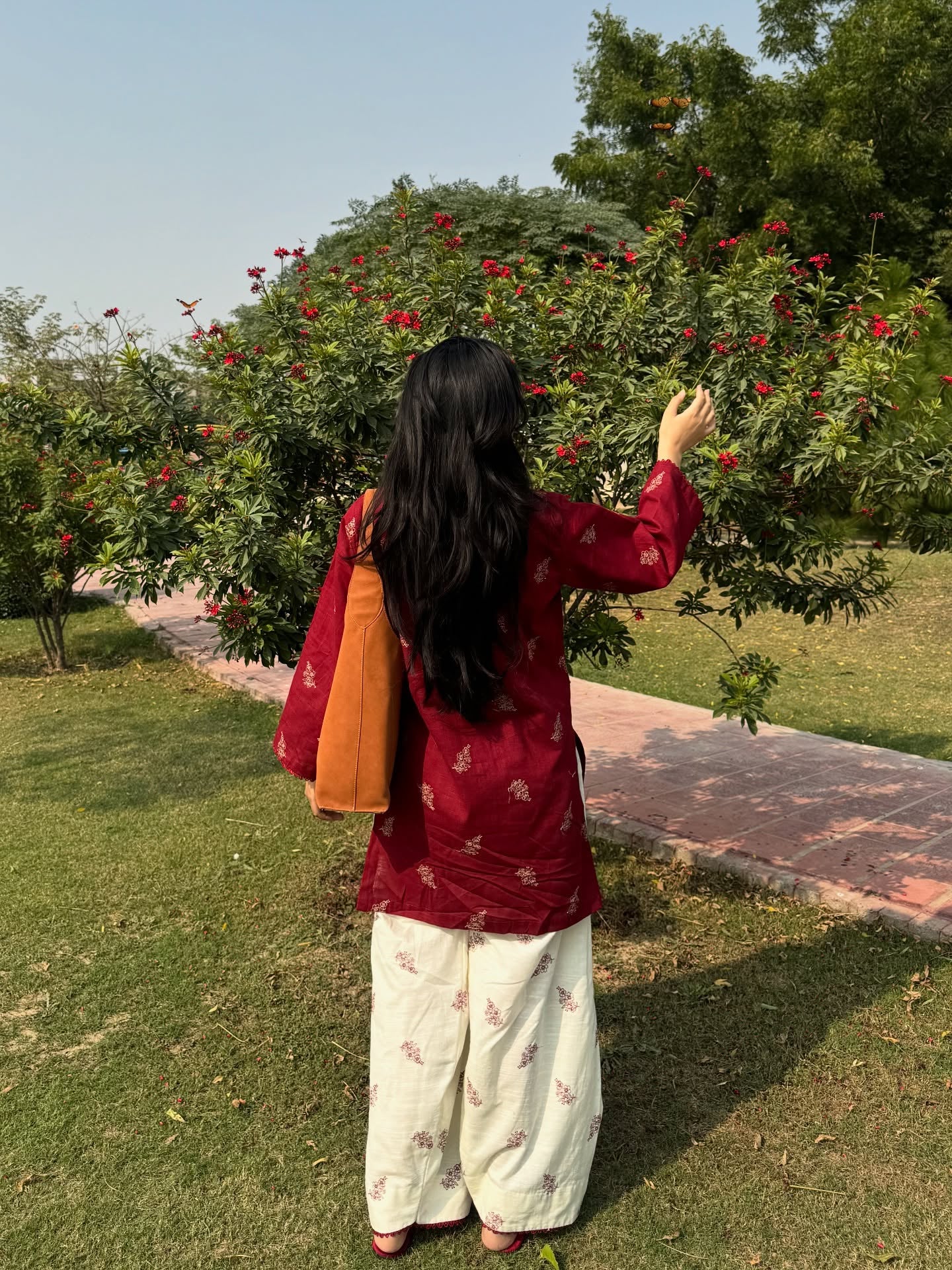 Nakhal 2 Piece - Image 3