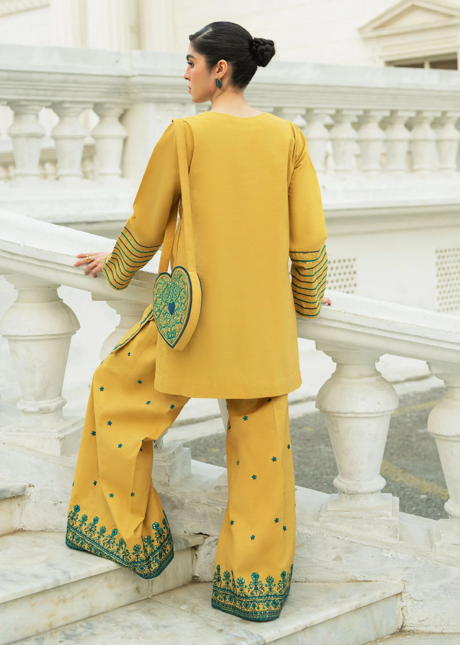 Aroosa 2 Piece - Image 4