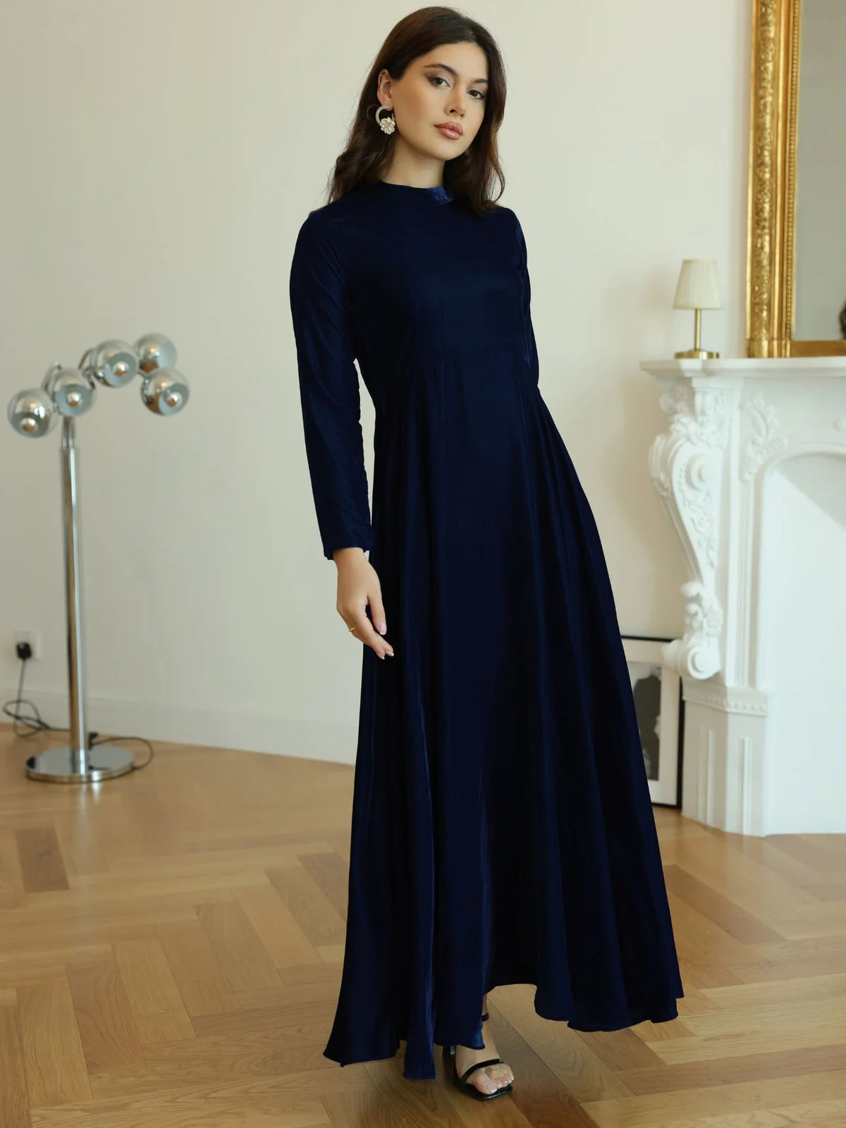 Noor Velvet Maxi - Image 3