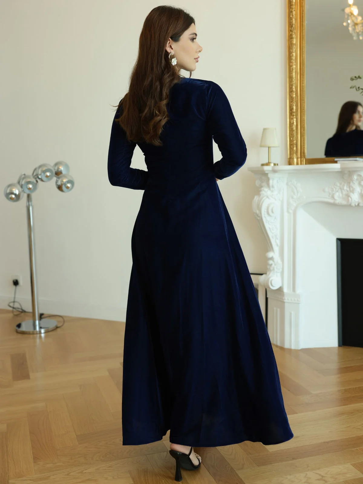 Noor Velvet Maxi - Image 4