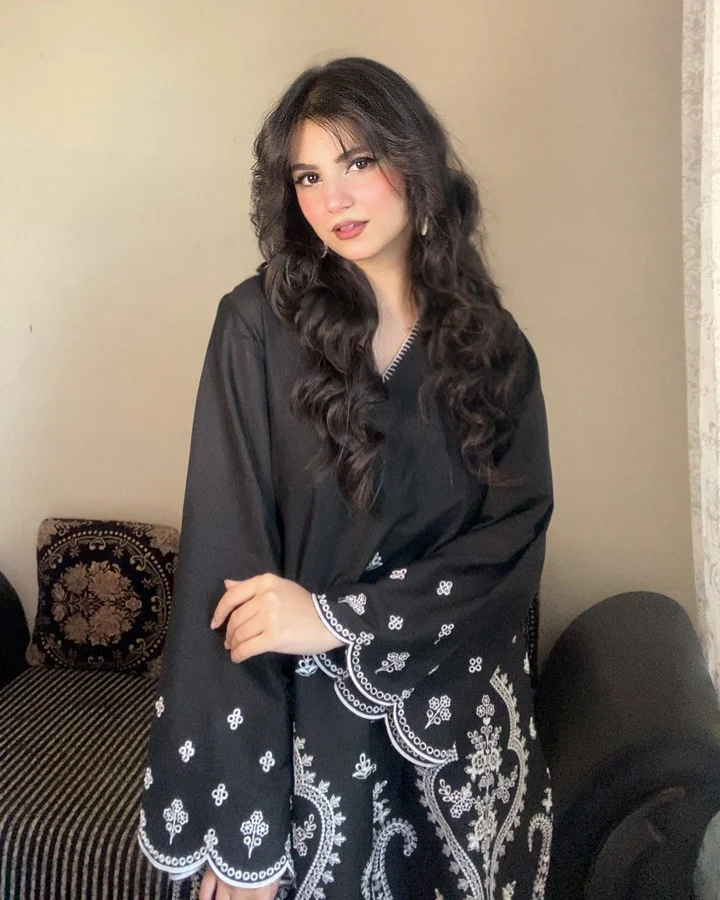Ismira 2 Piece - Image 2