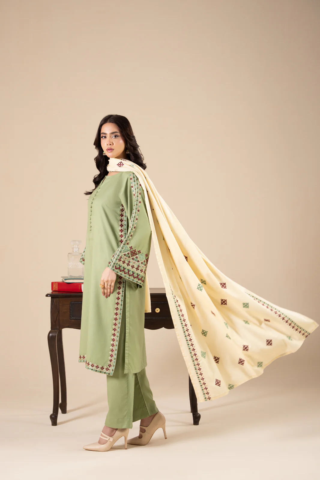 Pista 3 Piece - Image 5