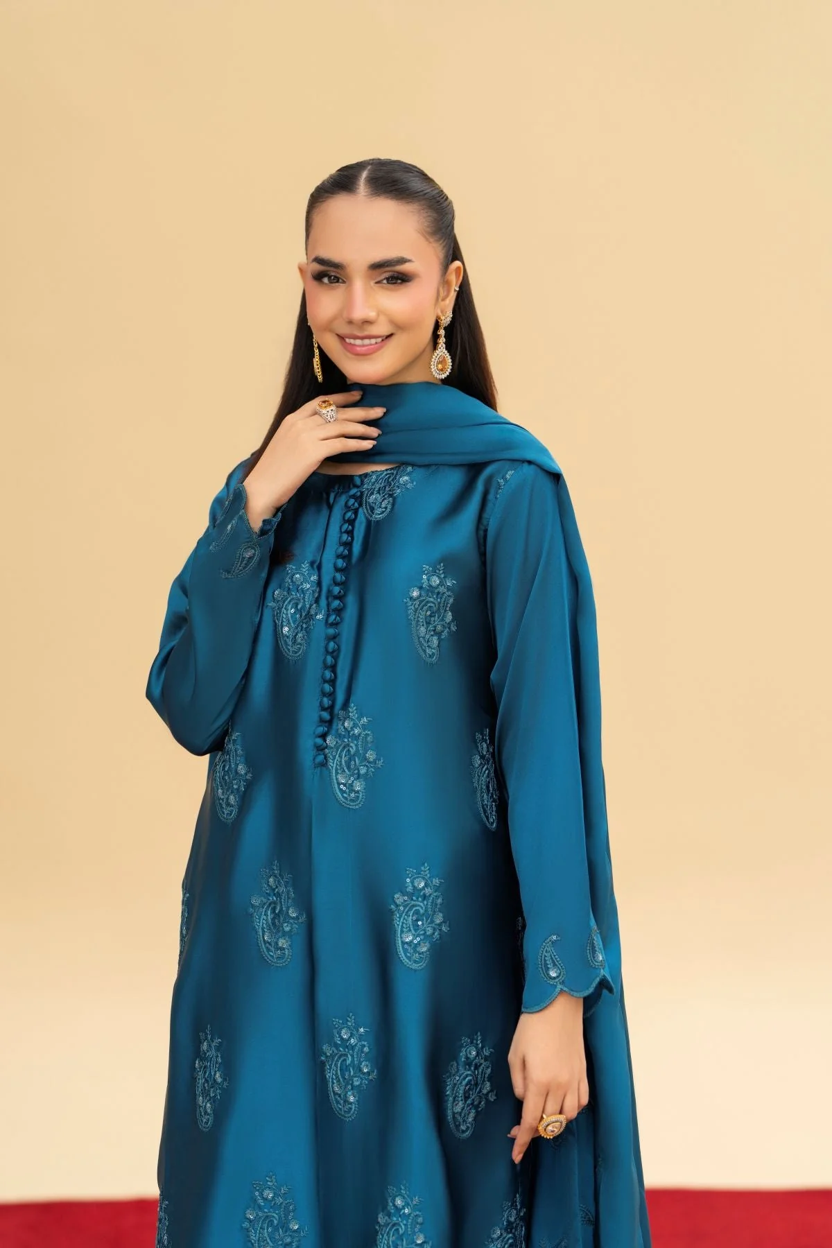 Rameen 3 Piece - Image 5