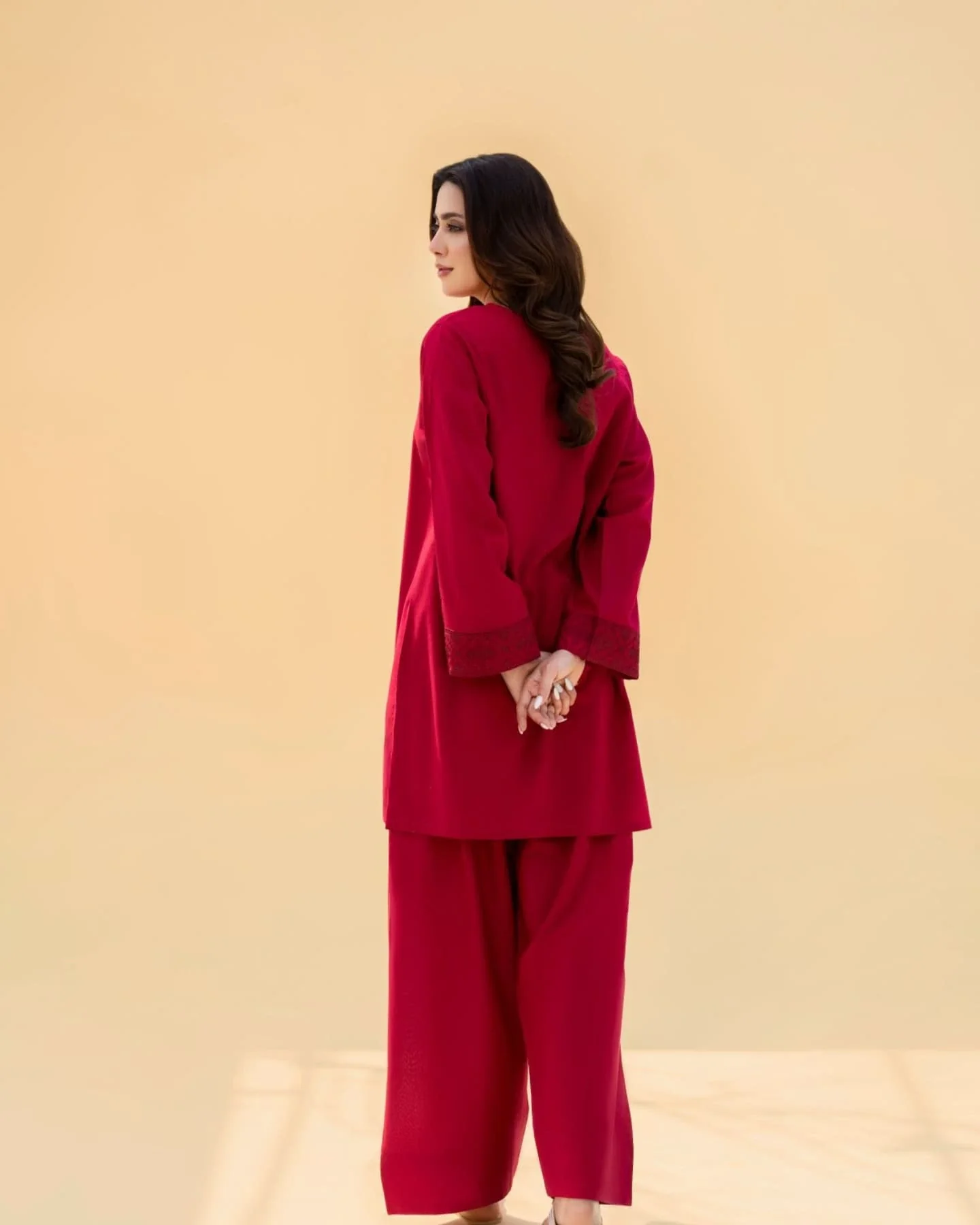 Scarlet 2 Piece - Image 4