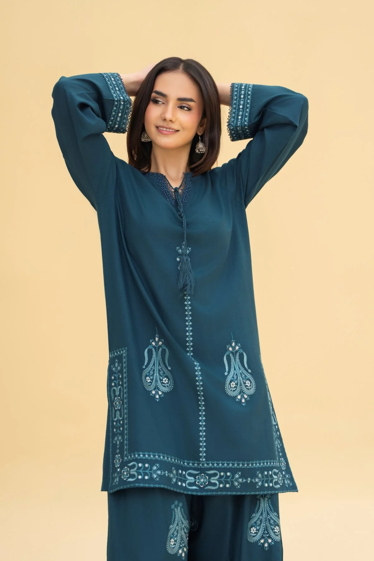 Shanzay 2 Piece - Image 8