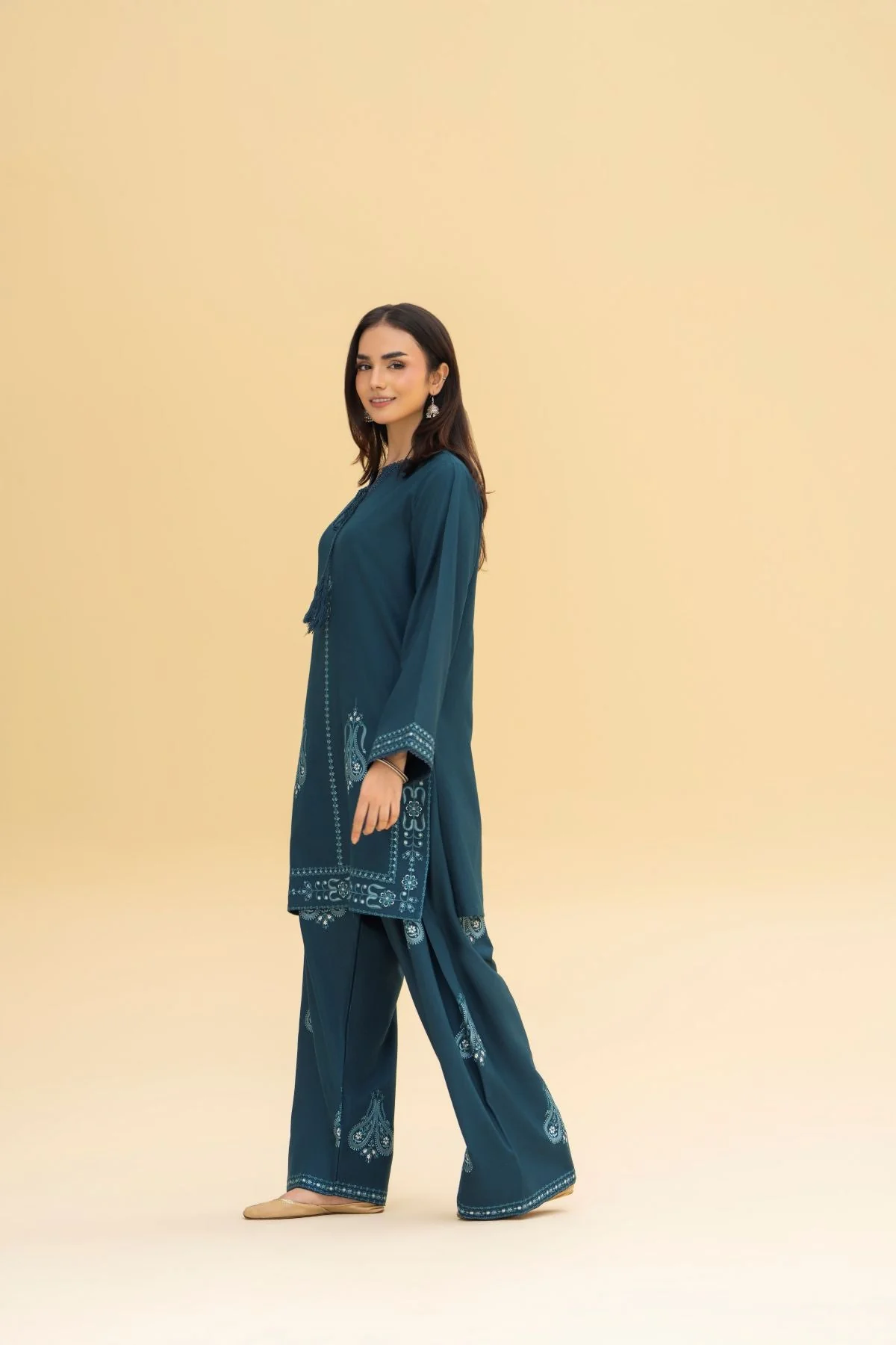 Shanzay 2 Piece - Image 9